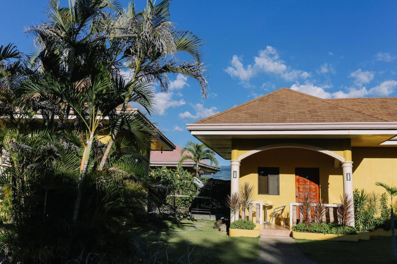 Turtle Bay Dive Resort Moalboal Exterior photo